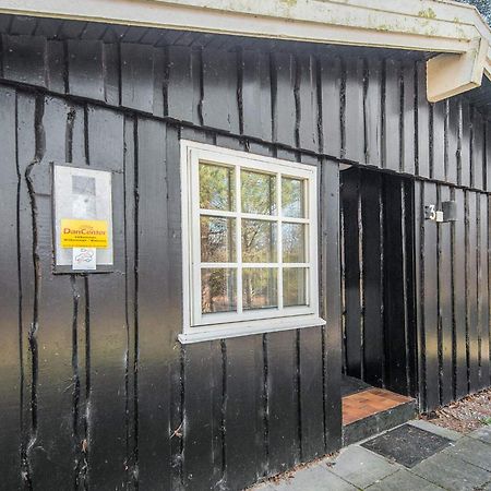 5 Person Holiday Home In Oksb L Dyreby Extérieur photo