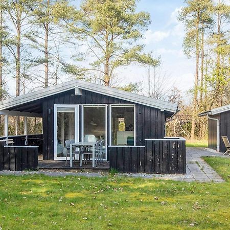 5 Person Holiday Home In Oksb L Dyreby Extérieur photo