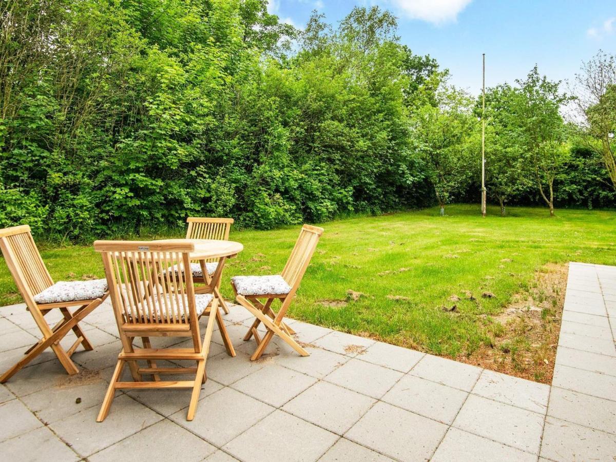 5 Person Holiday Home In Oksb L Dyreby Extérieur photo