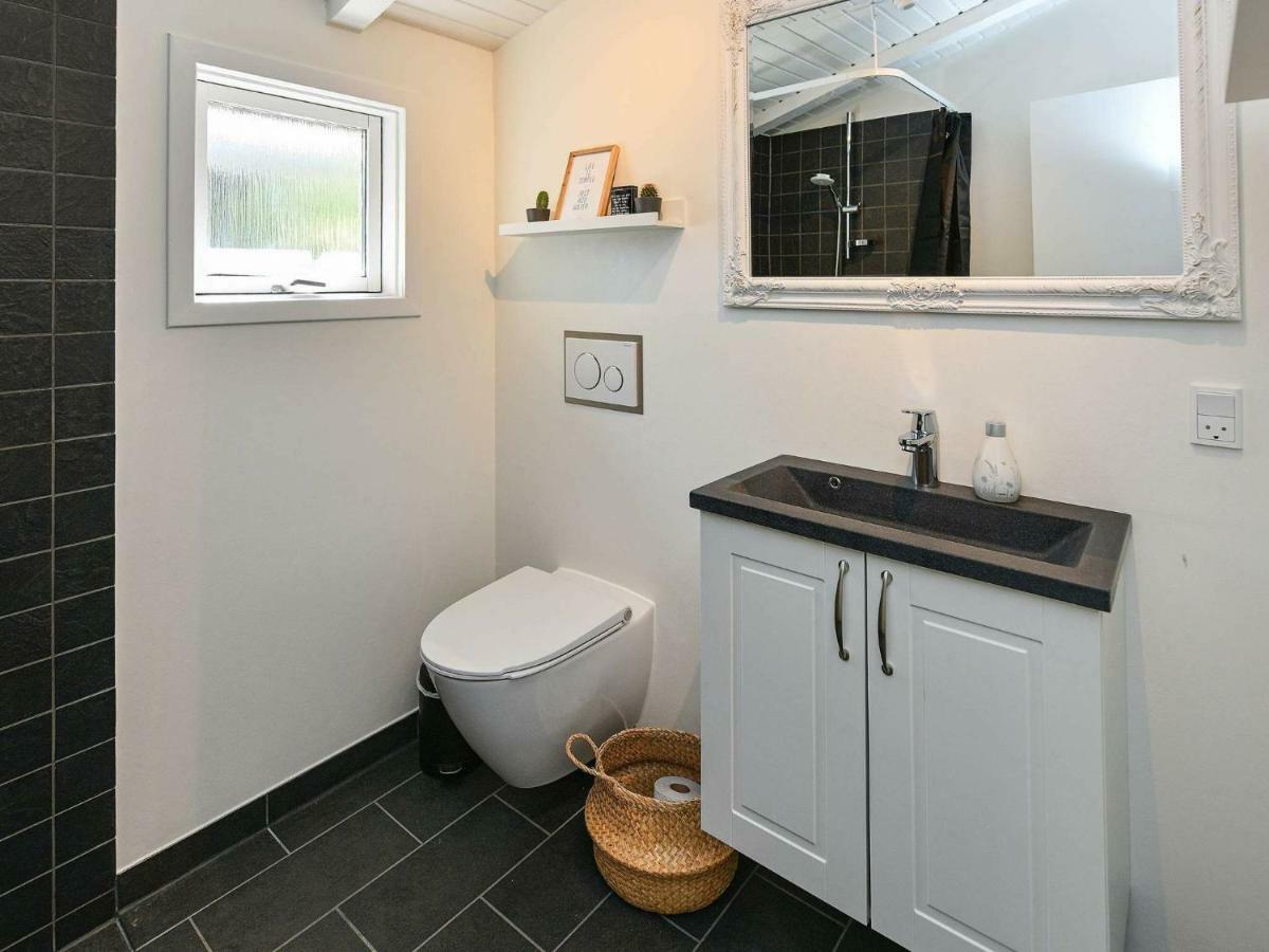 5 Person Holiday Home In Oksb L Dyreby Extérieur photo
