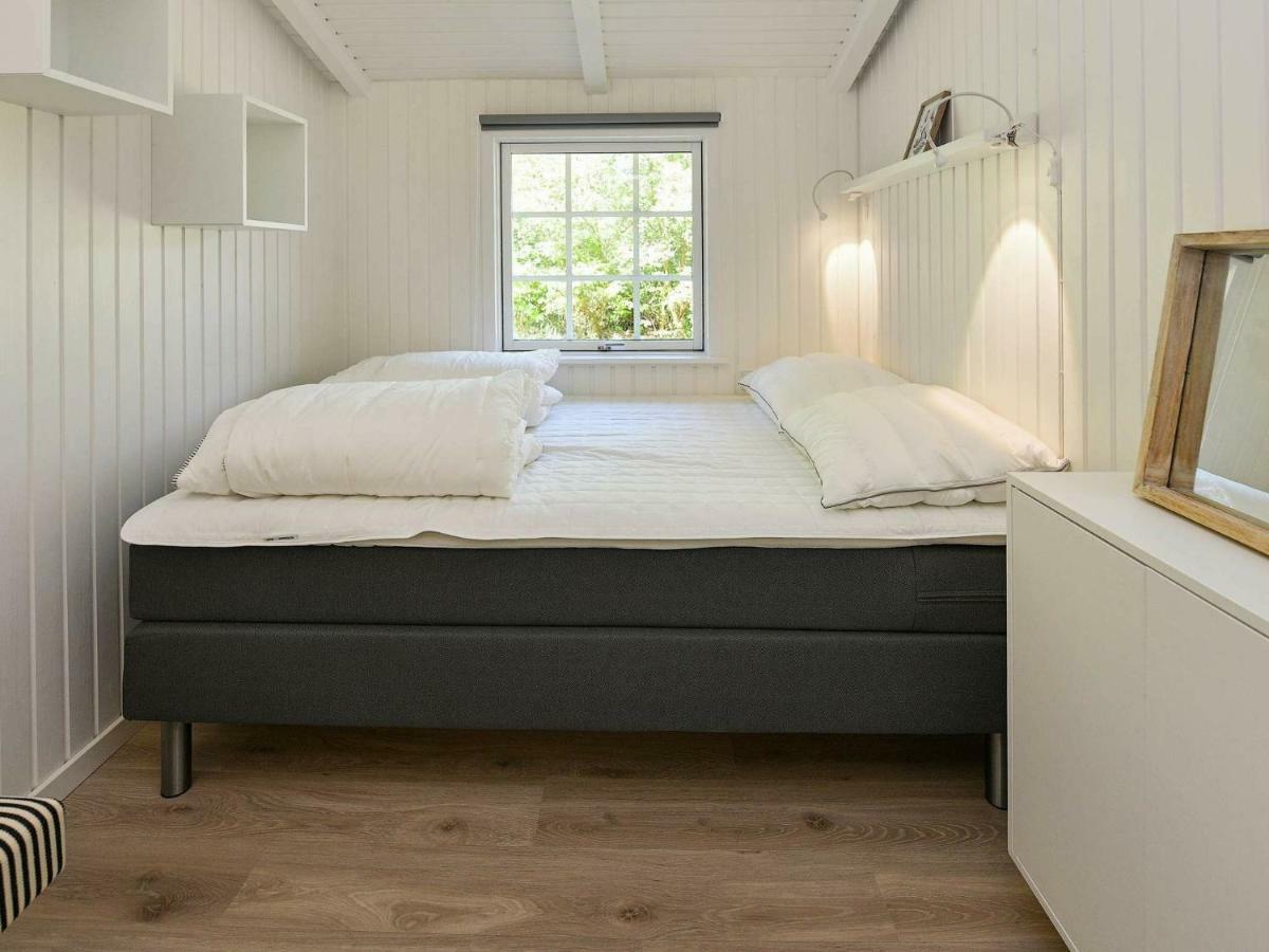 5 Person Holiday Home In Oksb L Dyreby Extérieur photo