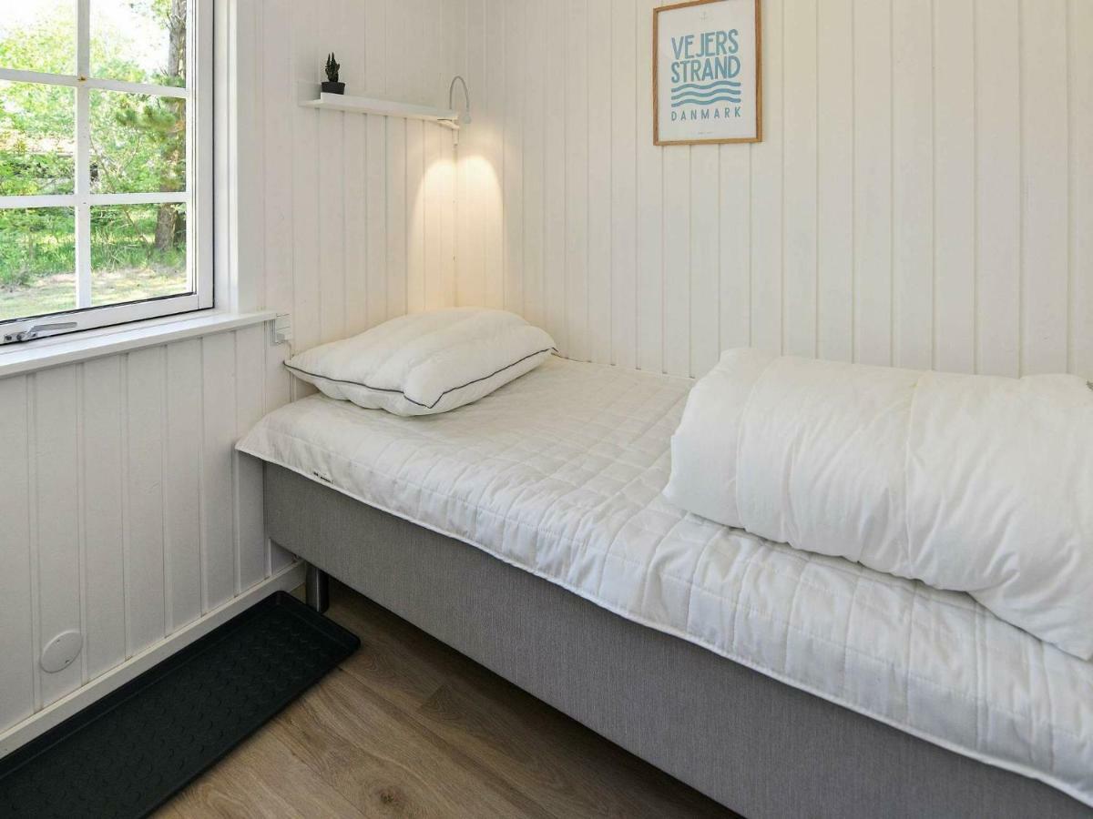 5 Person Holiday Home In Oksb L Dyreby Extérieur photo