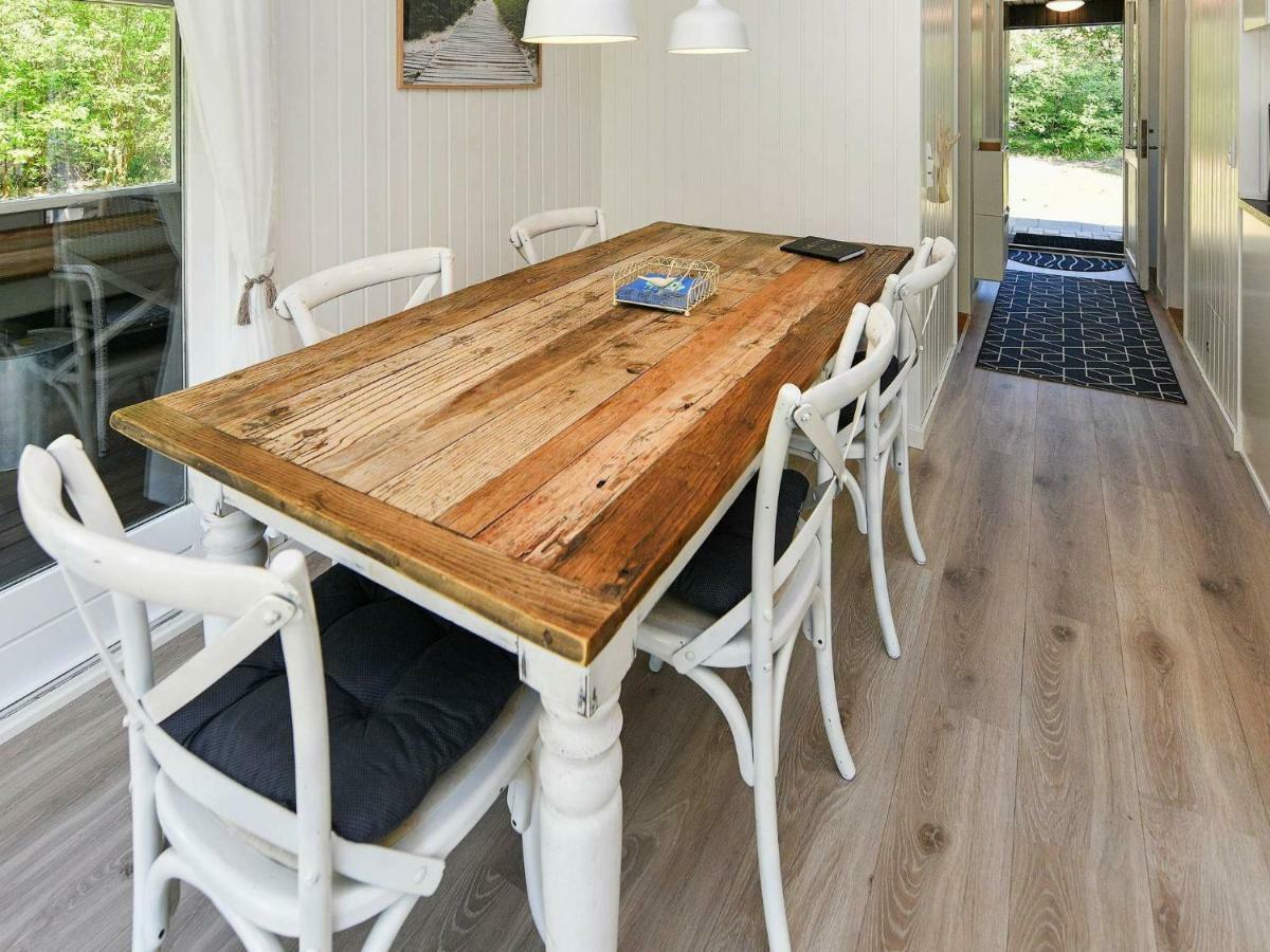 5 Person Holiday Home In Oksb L Dyreby Extérieur photo